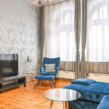 Przestronne Mieszkanie W Centrum Gdanska Апартаменты *